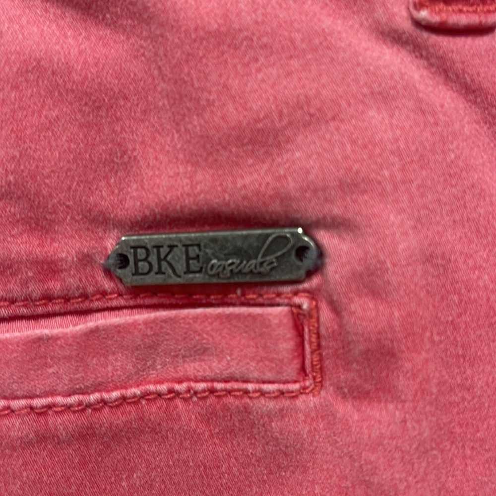 Pink shorts - Picture 3 of 5